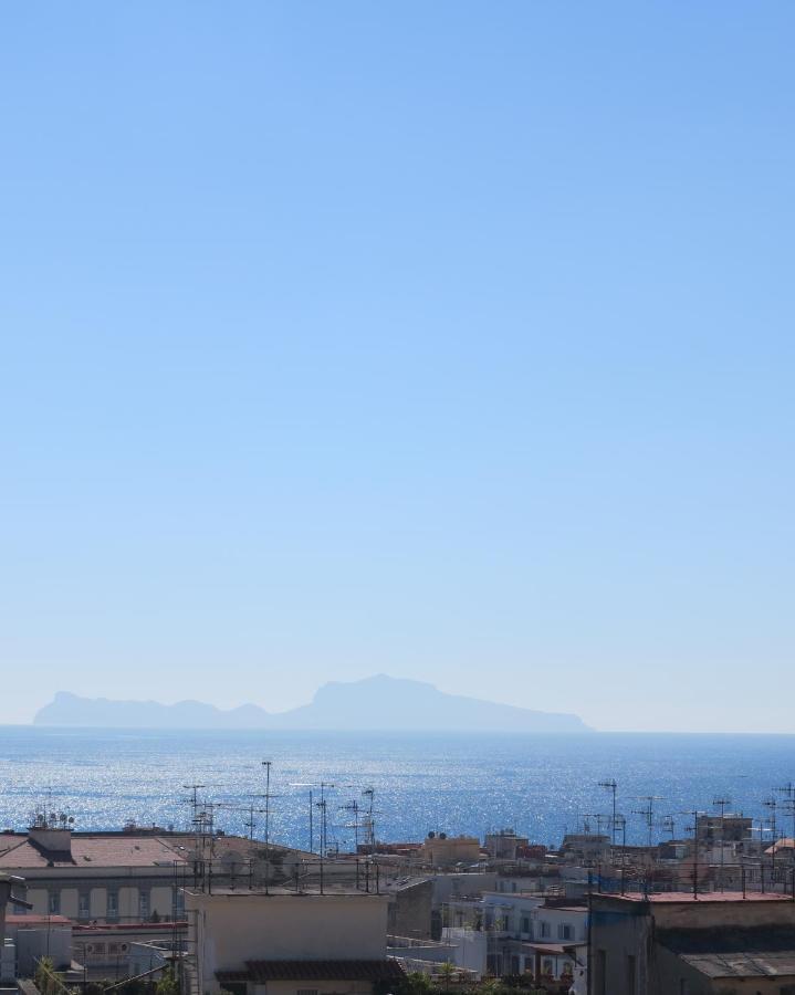 Bonbonniere In Chiaia District Apartment Naples Exterior photo